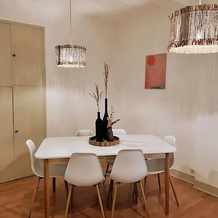 Chaleureux Au Centre Du Village Appartement